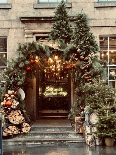 Edinburgh Rose Street Christmas decoration Medium