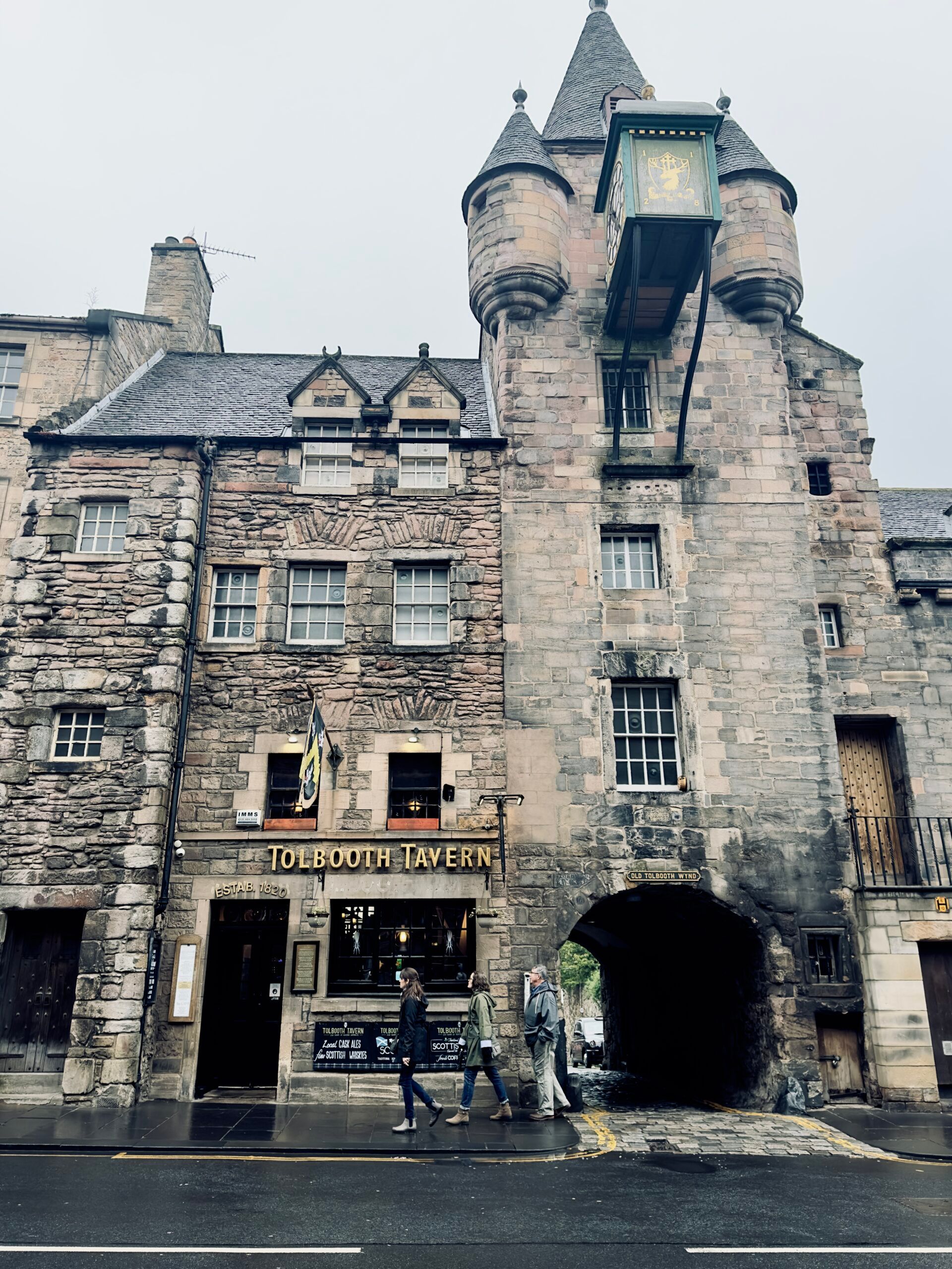 Tolbooth Tavern